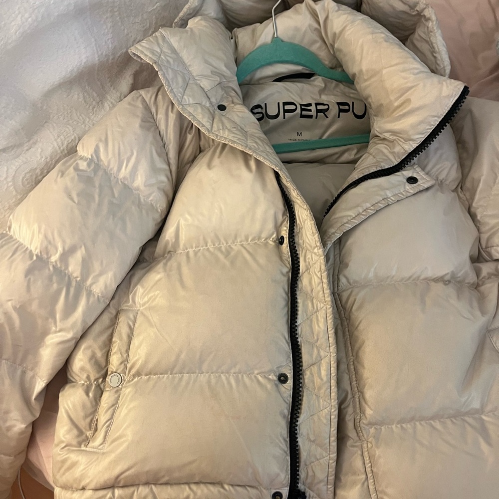 Aritzia Off-White Puffer Jacket